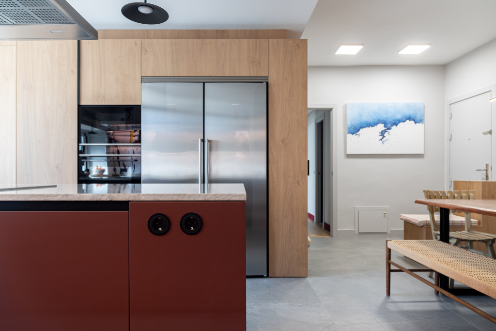 Cocina Santos Rojo India con peninsula